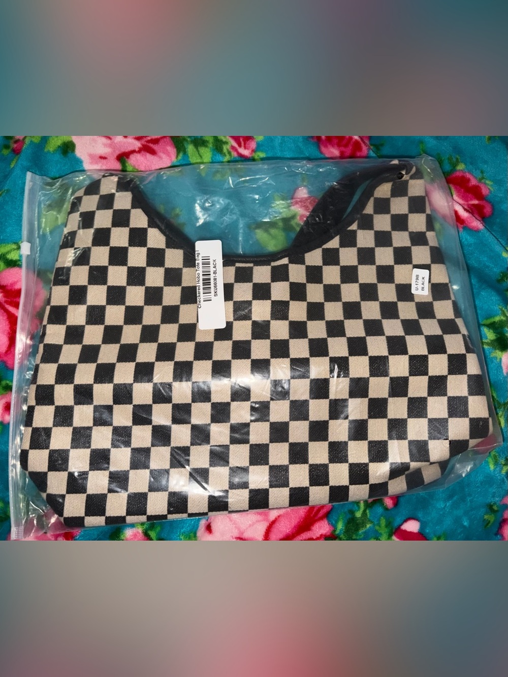 Checkerboard hobo Tote Bag in Black and Cream